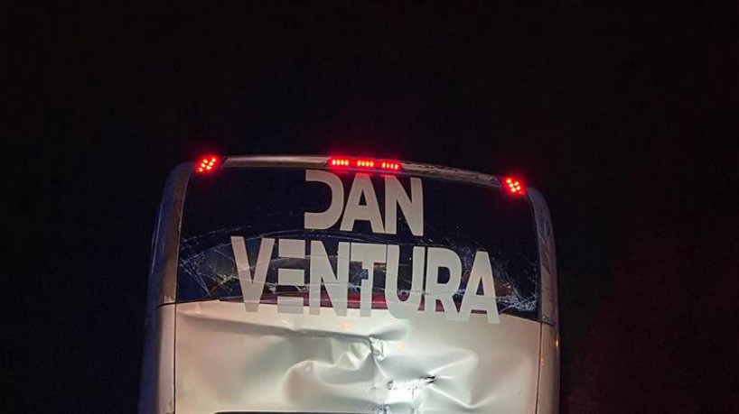 Acidente envolveu o cantor Toca do Vale e dois ônibus em Tabuleiro do Norte(foto: Divulgação/PRF)