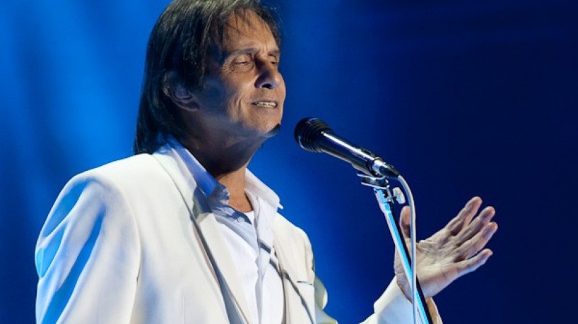 O Rei Roberto Carlos fará show em Fortaleza no dia 2 de dezembro