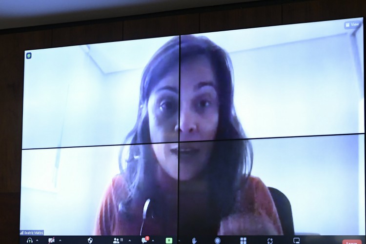 Comissão Temporária Externa para investigar causas do aumento da criminalidade e de atentados na região Norte promove audiência pública no Senado. Via videoconferência, a esposa do indigenista Bruno Pereira, assassinado no Vale do Javari (AM), Beatriz Matos