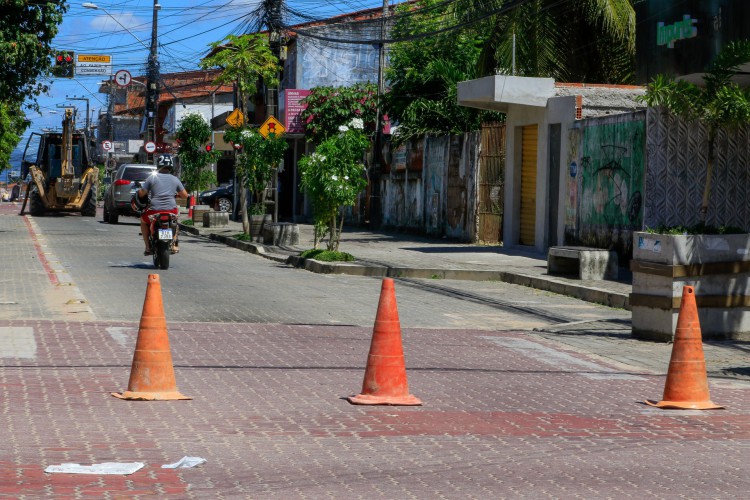 ￼ RUA Maria Julia, no Bom Jardim, recebeu pavimentação de piso intertravado