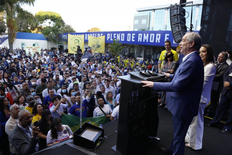 Convenção do PDT lança Ciro Gomes para presidente