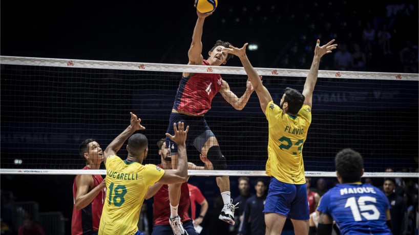 Brasil vence Estados Unidos na Liga das Nações de vôlei