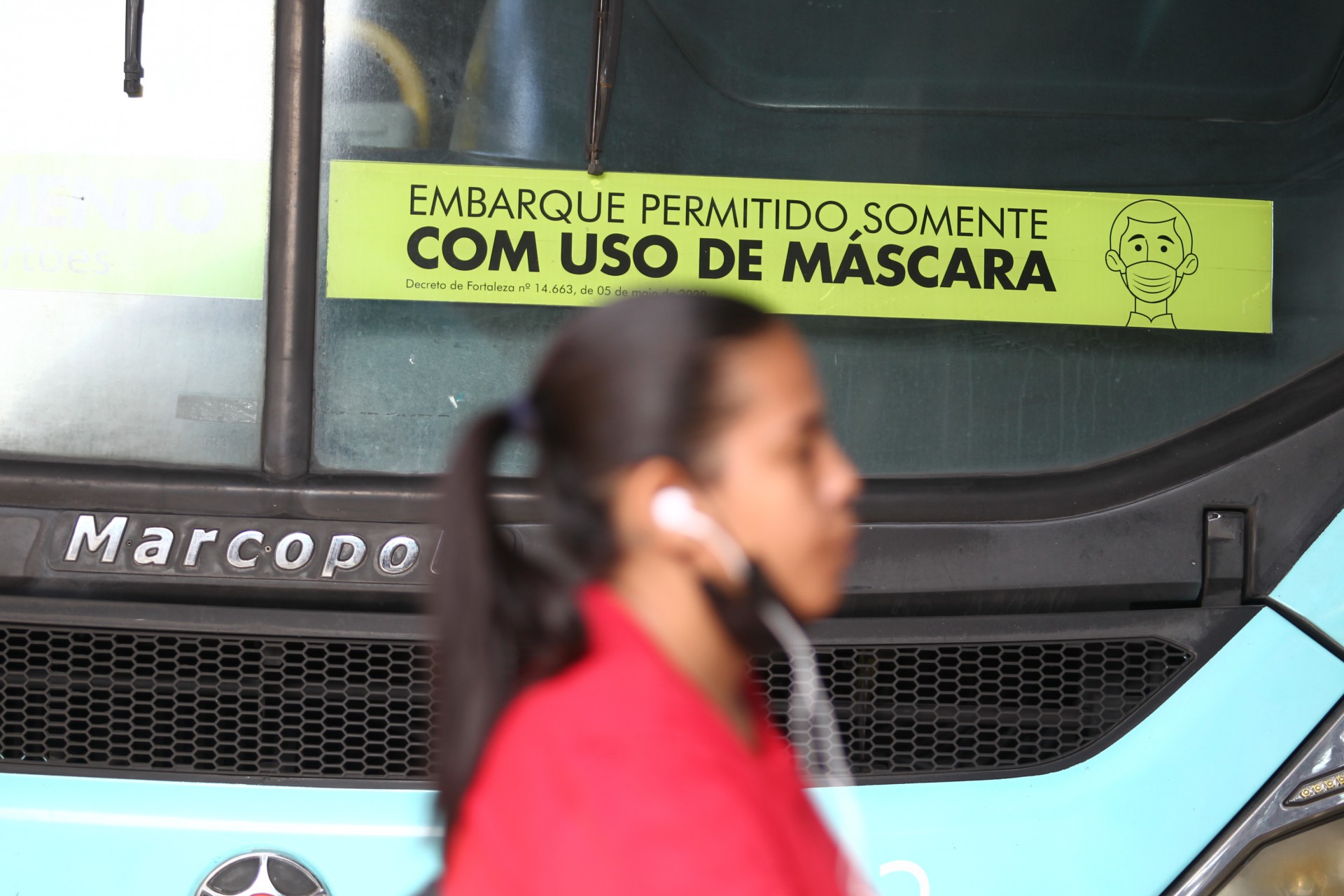 ￼USO DE MÁSCARAS deixa de ser recomendado nos ônibus (Foto: FABIO LIMA)