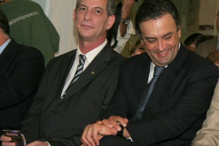 Ciro Gomes (PDT) e Aécio Neves (PSDB) em foto de 2009