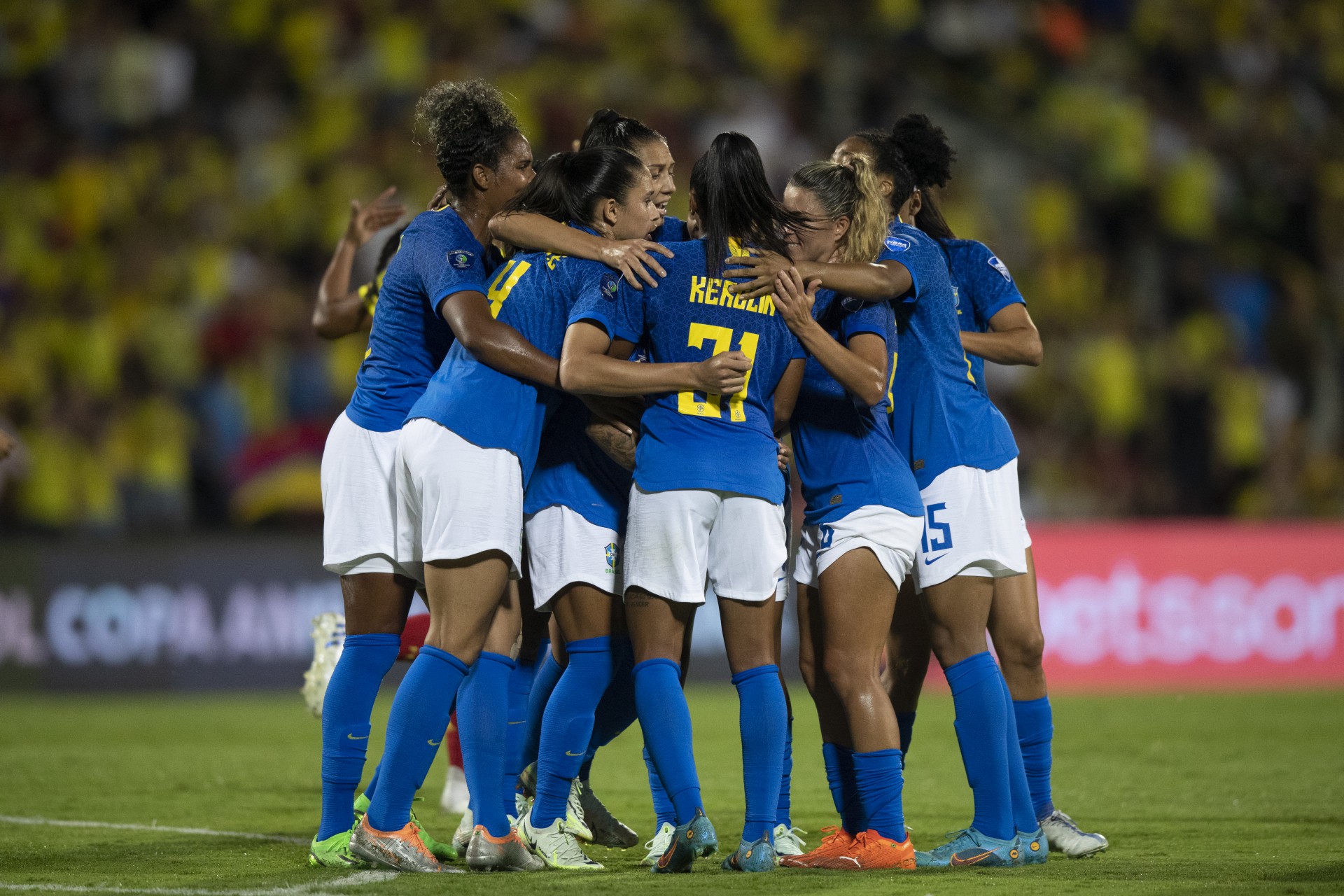 É octa! Com gol de Debinha, Brasil é campeão da Copa América