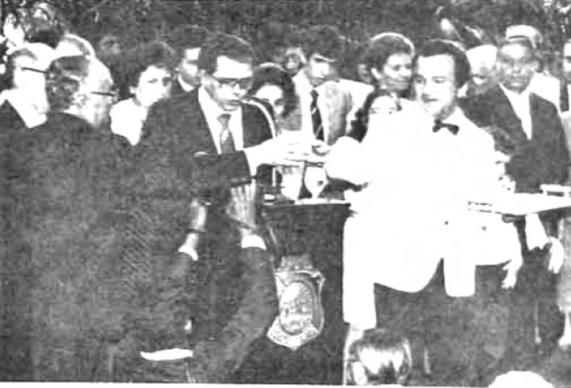 Posse de Gonzaga Mota como governador(Foto: Datadoc O POVO)
