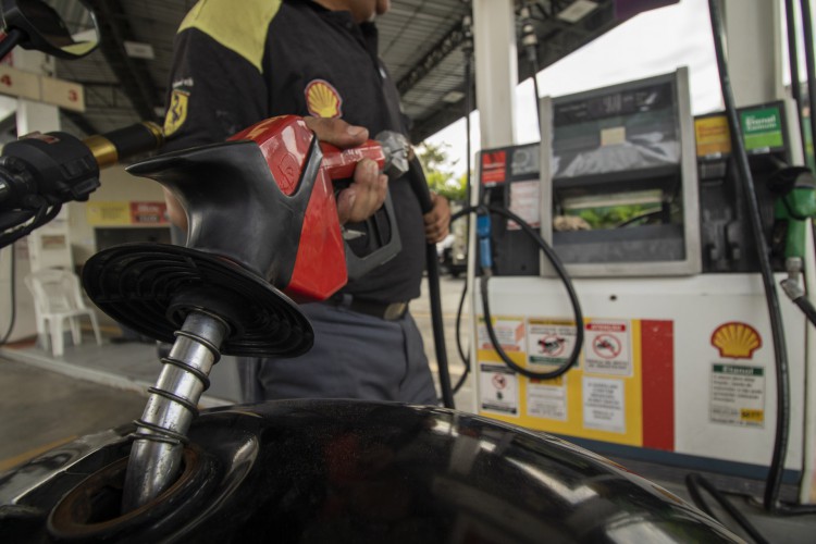 ￼APÓS mudanças no ICMS, preço baixou, mas estados reclamam de perdas