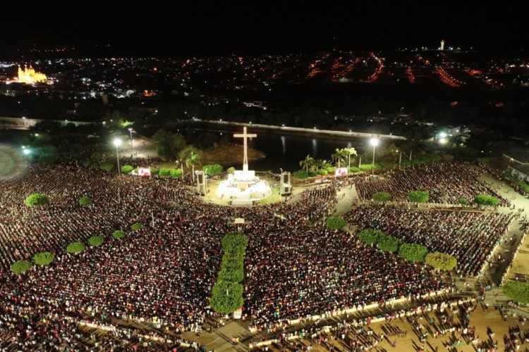 Estima-se que cerca de 1 milh&atilde;o de pessoas tenham passado por Canind&eacute; na &uacute;ltima edi&ccedil;&atilde;o presencial da festa, em 2019