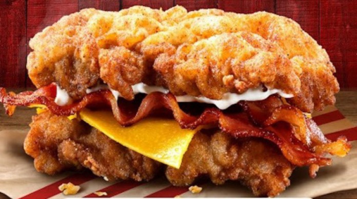 Conheça nove comidas inusitadas feitas por redes de fast food.