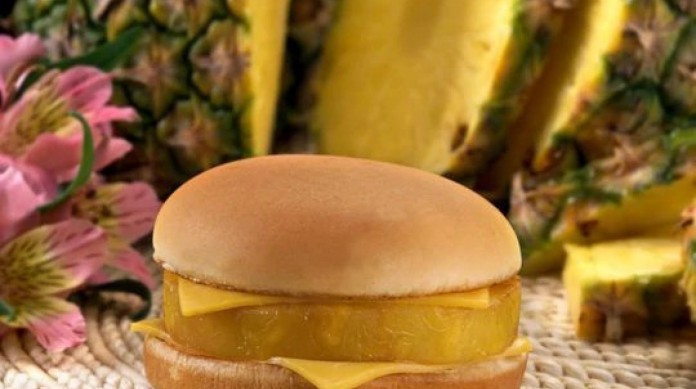 Conheça nove comidas inusitadas feitas por redes de fast food.