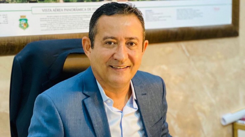 Prefeito de Itaitinga, Paulo Cesar Feitosa, morreu após sofrer infarto fulminante (foto: Reprodu...