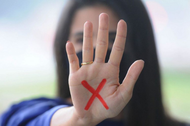 Vítima sob medida protetiva poderá ter acesso à localização do agressor monitorado eletronicamente