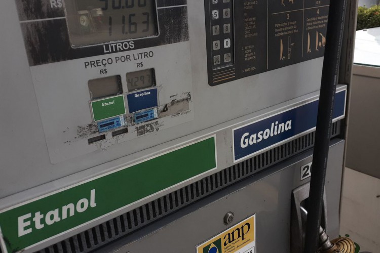 Por sua vez, a gasolina recuou 25,78% em 2022