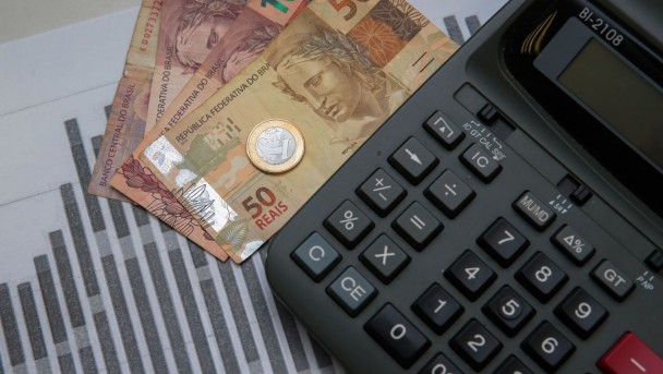 Perda do poder de compra aumenta desist&ecirc;ncia na compra de produtos no supermercado na boca do caixa