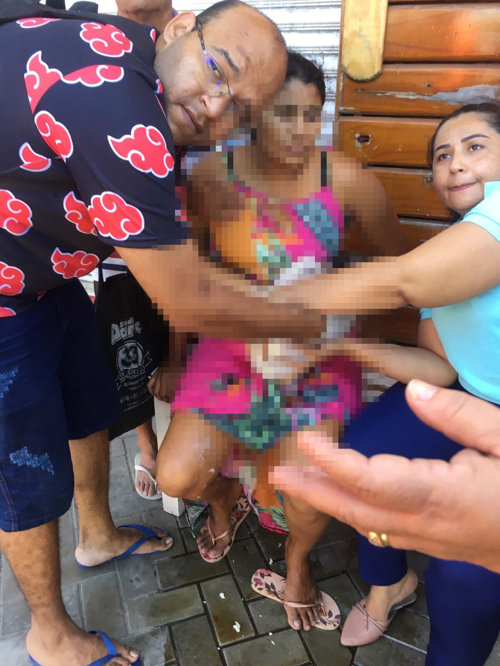 Enfermeiro Samuel e funcionária Adília auxiliaram no parto