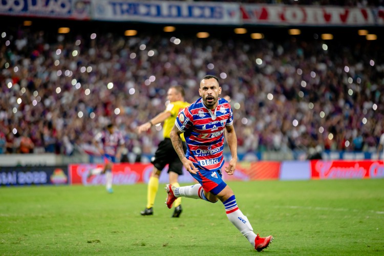 Moisés é um dos destaques do Fortaleza na campanha de recuperação dentro do Campeonato Brasileiro