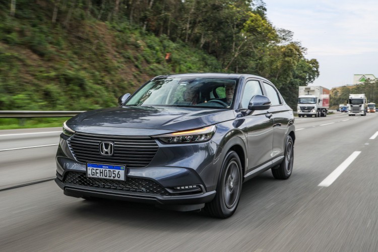A nova edição de 2023 do SUV da Honda foi apresentado neste final de semana ao OPOVO, com direito à test drive e imagens com as três variações de cores do carro.