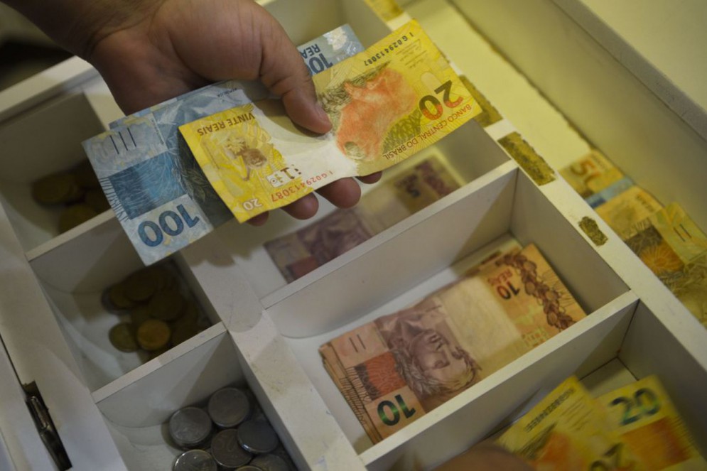 Para especialista, o dinheiro ainda vai continuar existindo por um bom tempo porque é importante em muitas áreas do País(Foto: Marcello Casal JrAgência Brasil)