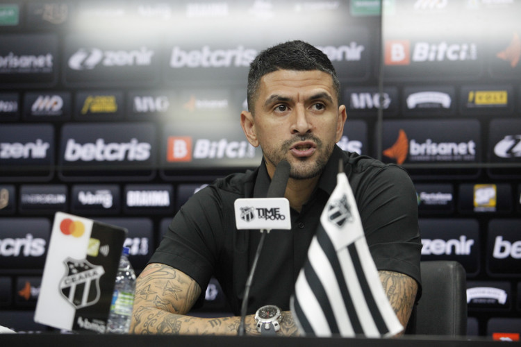 FORTALEZA CE, BRASIL, 29.08.2022:  Apresentação do novo técnico do Ceará, Lucho González.  (fotos: Fabio Lima/O POVO)