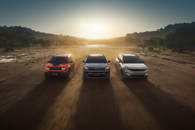 Jeep Compass estreia Alexa in-vehicle e Commander ganha nova tecnologia Seal Inside
