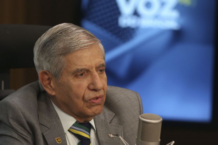General Augusto Heleno, ministro-chefe do Gabinete de Segurança Institucional é o entrevistado no programa, A Voz do Brasil