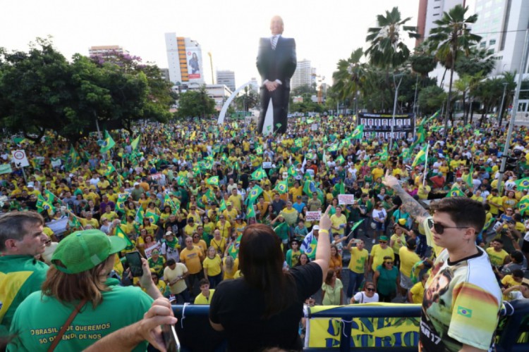 Manifestação pró-Bolsonaro em Fortaleza no dia 26 de maio de 2019.