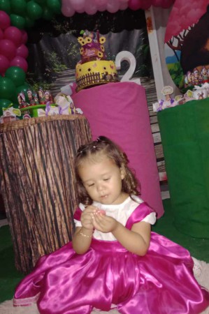 Maria Alice no aniversário de dois anos 