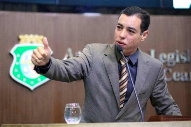 Leonardo Araújo é ex-deputado estadual pelo MDB