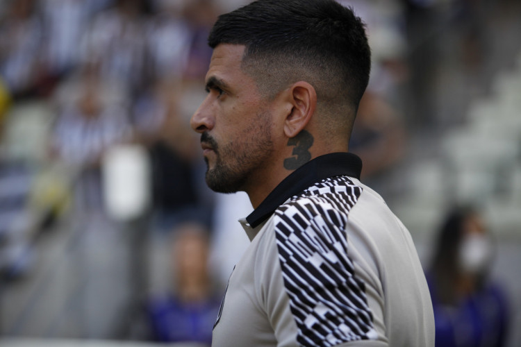 FORTALEZA CE, BRASIL, 10.09.2022: Lucho Gonzalez, técnico do Ceará. Jogo pela série A do campeonato brasileiro, Ceará vs Santos. Arena Castelão.