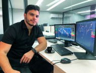 Juv&ecirc;ncio Viana, 24 anos, empres&aacute;rio, ampliou os investimentos na bolsa durante a pandemia 