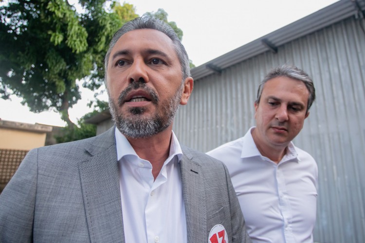 FORTALEZA, CE, BRASIL, 16-09-2022: Chegada de Elmano de Freitas / Camilo Santana. Debate para governador do Cear&aacute;. (Foto: Aurelio Alves/ O POVO)