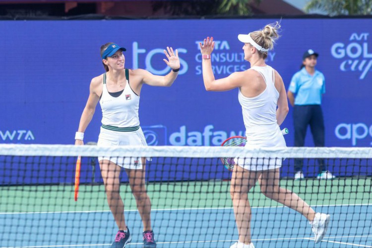 a dupla formada por Luisa Stefani e Storm Sanders enfrentaram a norte-americana Nicole Melichar e a australiana Ellen Perez