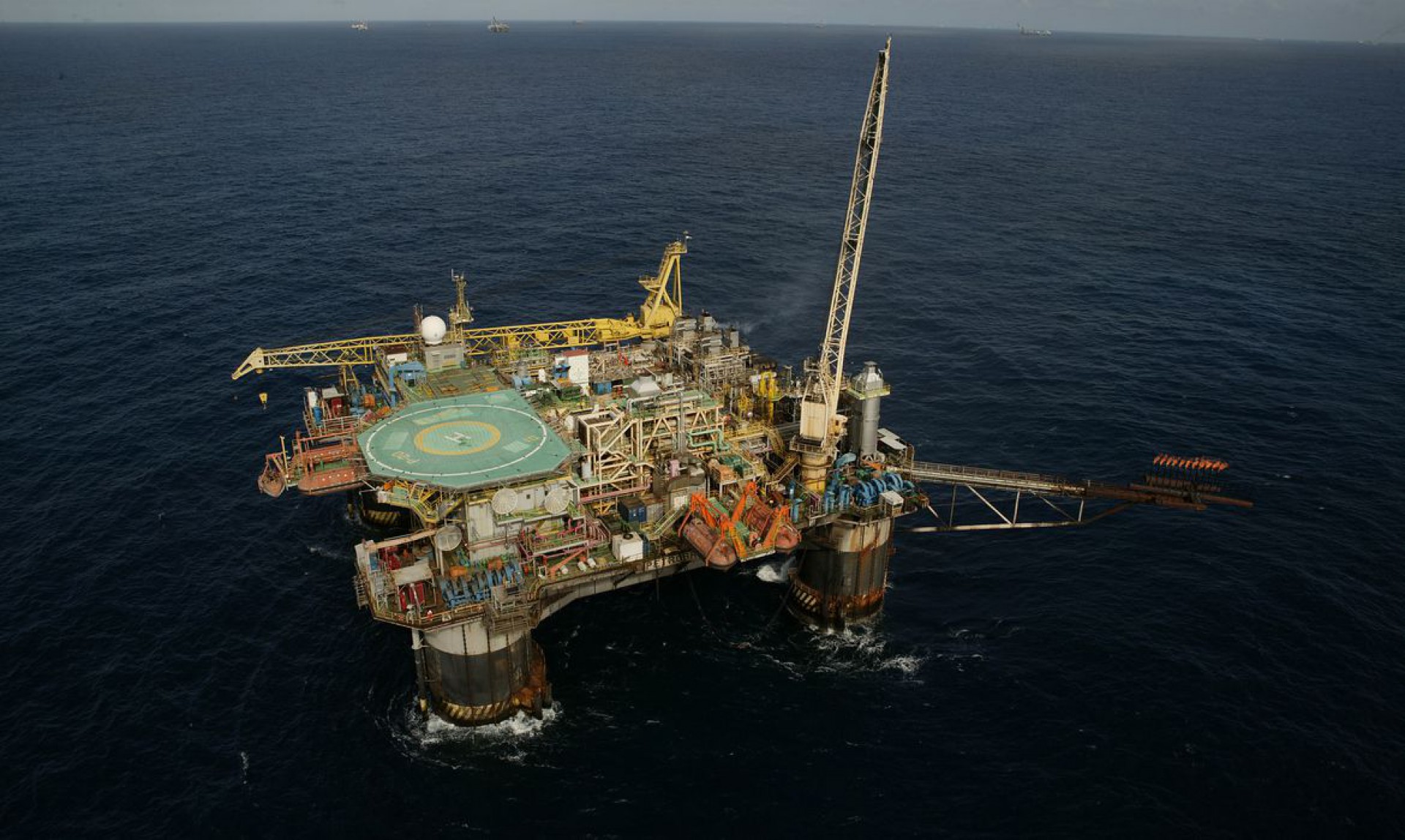 ￼EXPERTISE em plataformas deve ajudar no investimento pelas petroleiras em eólica offshore (Foto: Geraldo Falcão / Agência Petrobras)