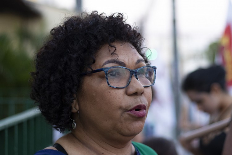 ￼CANDIDATA a presidente Vera Lúcia, do PSTU, faz campanha em Fortaleza