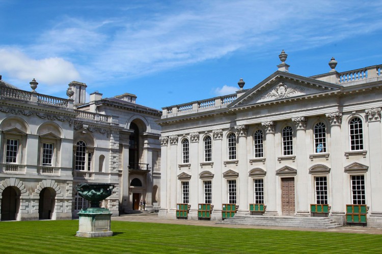 Senate House, pr&eacute;dio da Universidade de Cambridge constru&iacute;do em 1720