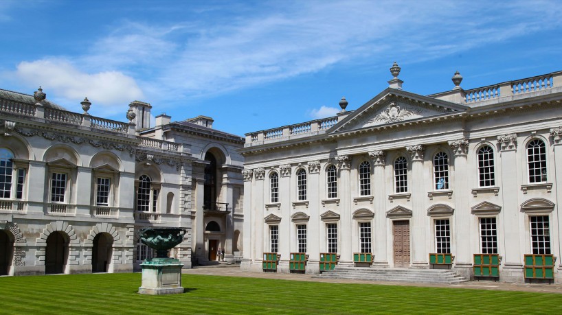 Senate House, pr&eacute;dio da Universidade de Cambridge constru&iacute;do em 1720