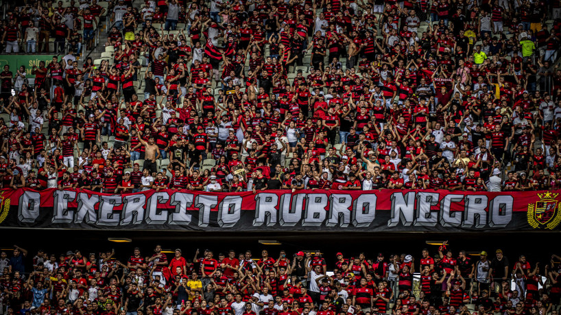 Nação presente! Torcida do Flamengo compra 13 mil ingressos para jogo  contra Orlando em quatro dias