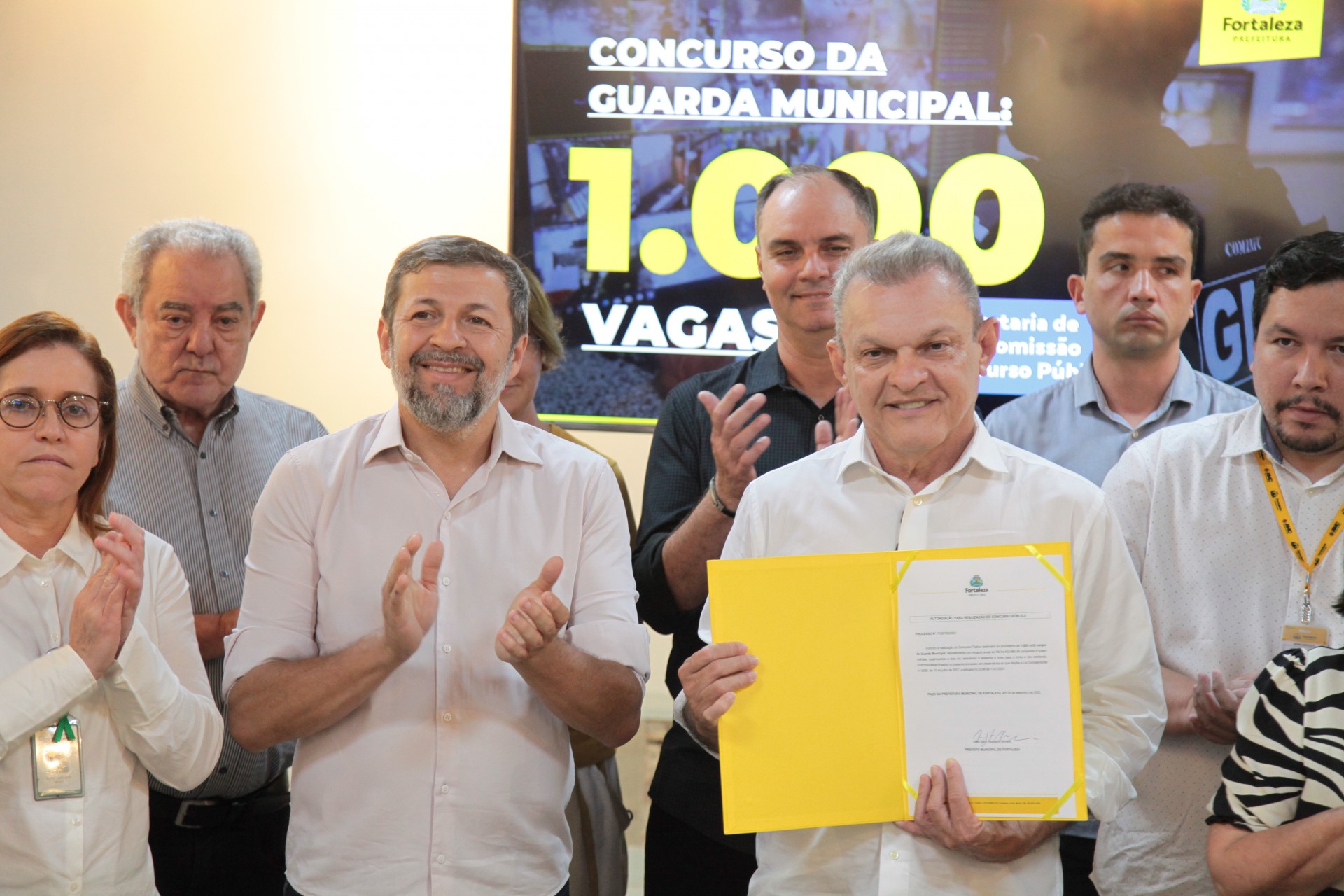 ￼PREFEITO José Sarto anunciou concurso para 15 secretarias ou autarquias municipais (Foto:  Alex Costa/Prefeitura de Fortaleza)