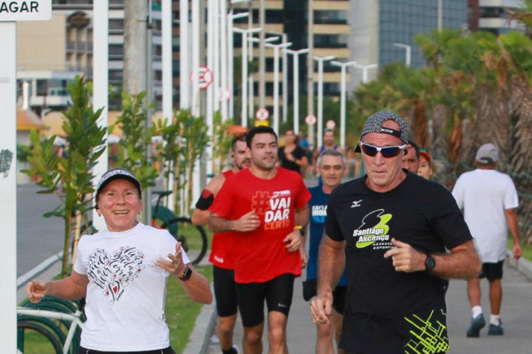 Eliana e Eduardo Lamboglia acordam cedo para correr todos os dias 