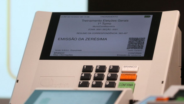 TRE do Rio de Janeiro faz teste de integridade das urnas