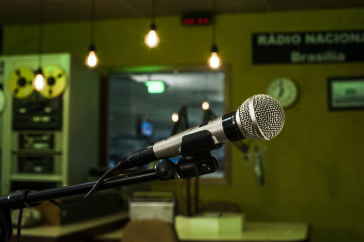 Rádio Nacional de Brasília celebra 64 anos com programação especial