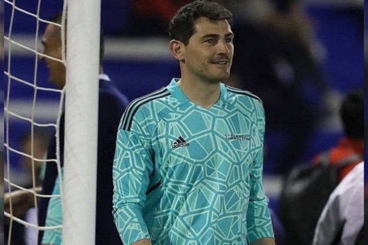 O ex-goleiro da seleção espanhola de futebol, Iker Casillas publicou uma mensagem em suas redes sociais afirmando ser gay