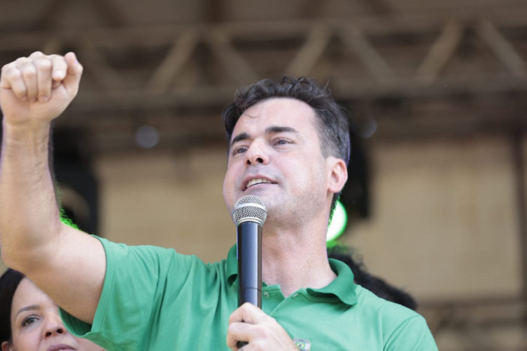 Capitão Wagner em comício do presidente Jair Bolsonaro (PL), no Conjunto Ceará, em Fortaleza. 