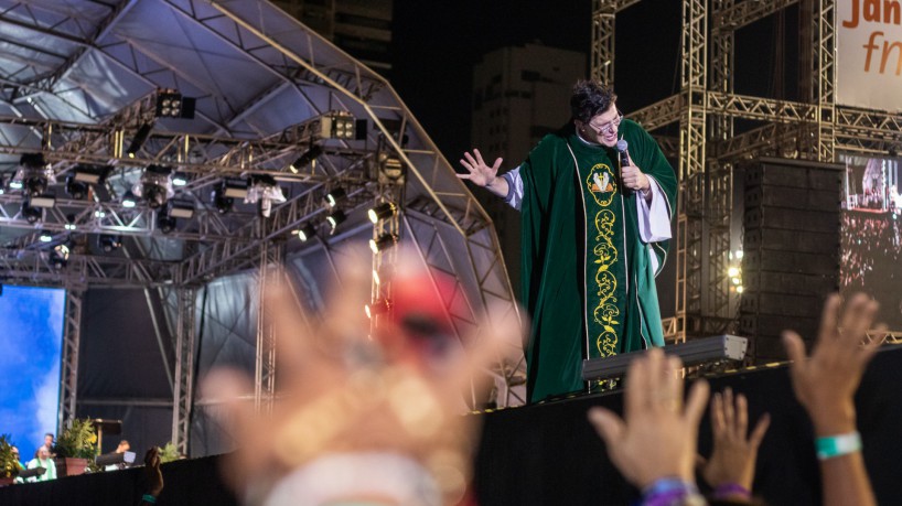 Evento "Evangelizar É Preciso" foi realizado no Aterro da Praia de Iracema(foto:...