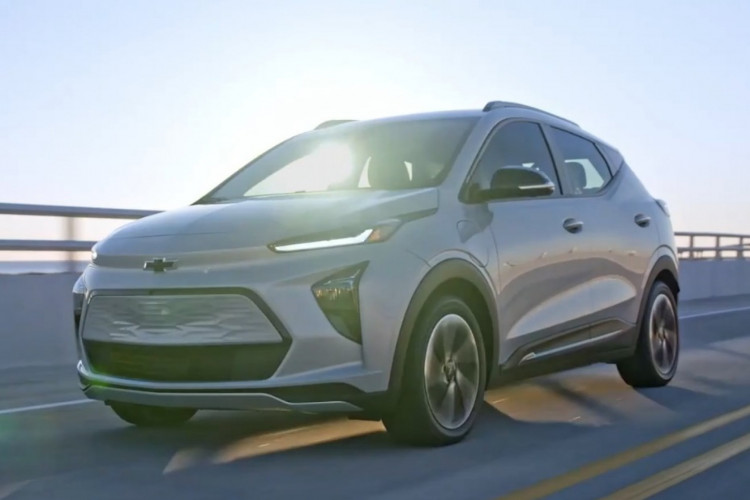 Estudos de mercado apontam que o custo médio do kwh das baterias caiu quase pela metade nos últimos cinco anos 