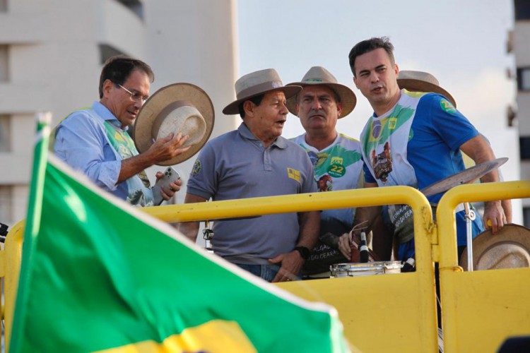 Vice-presidente Hamilton Mourão cumpre agenda em Fortaleza neste sábado, 22