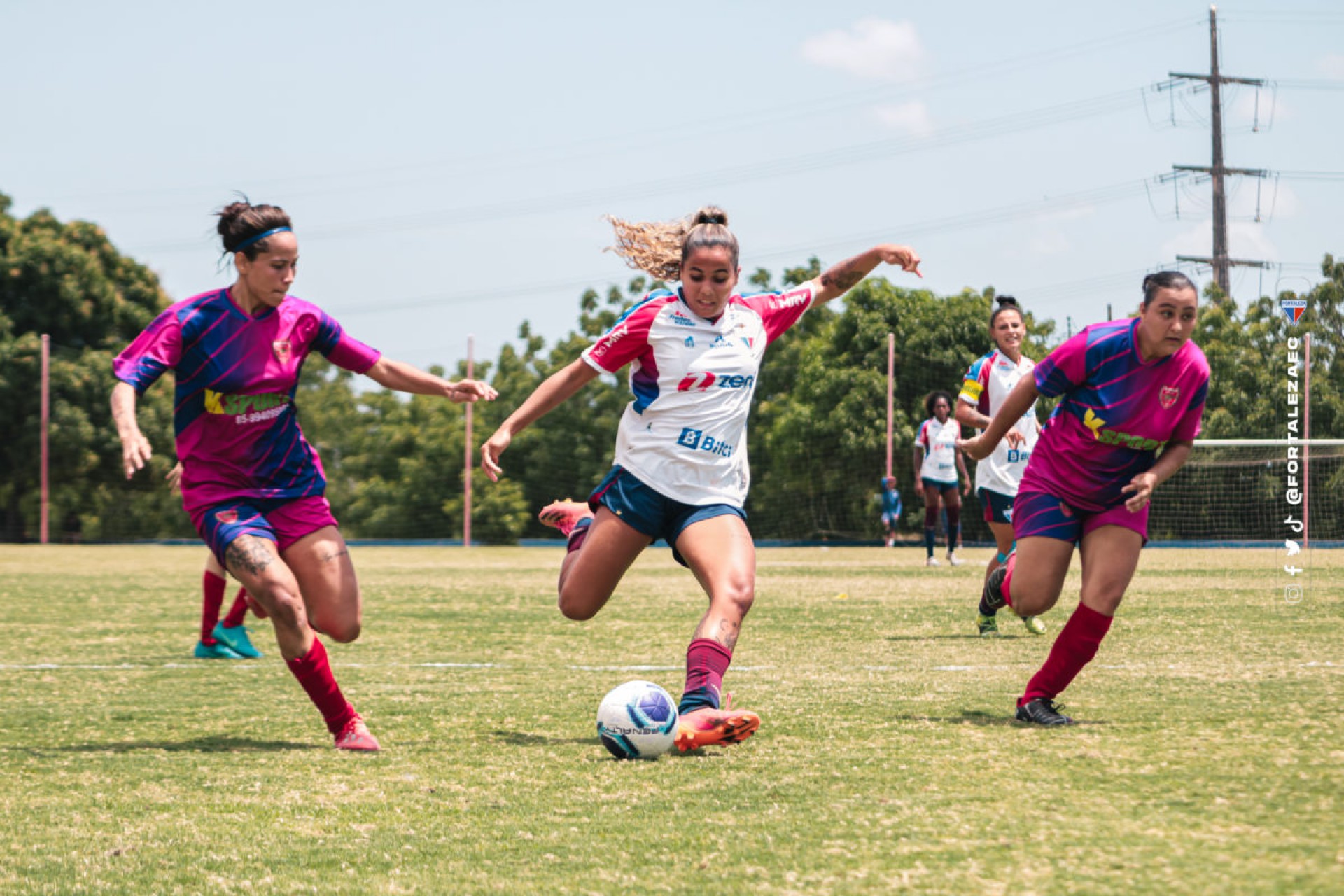 Fortaleza goleia Arsenal pela quinta rodada do Cearense Feminino.  (Foto: Mateus Lotif/Fortaleza EC)