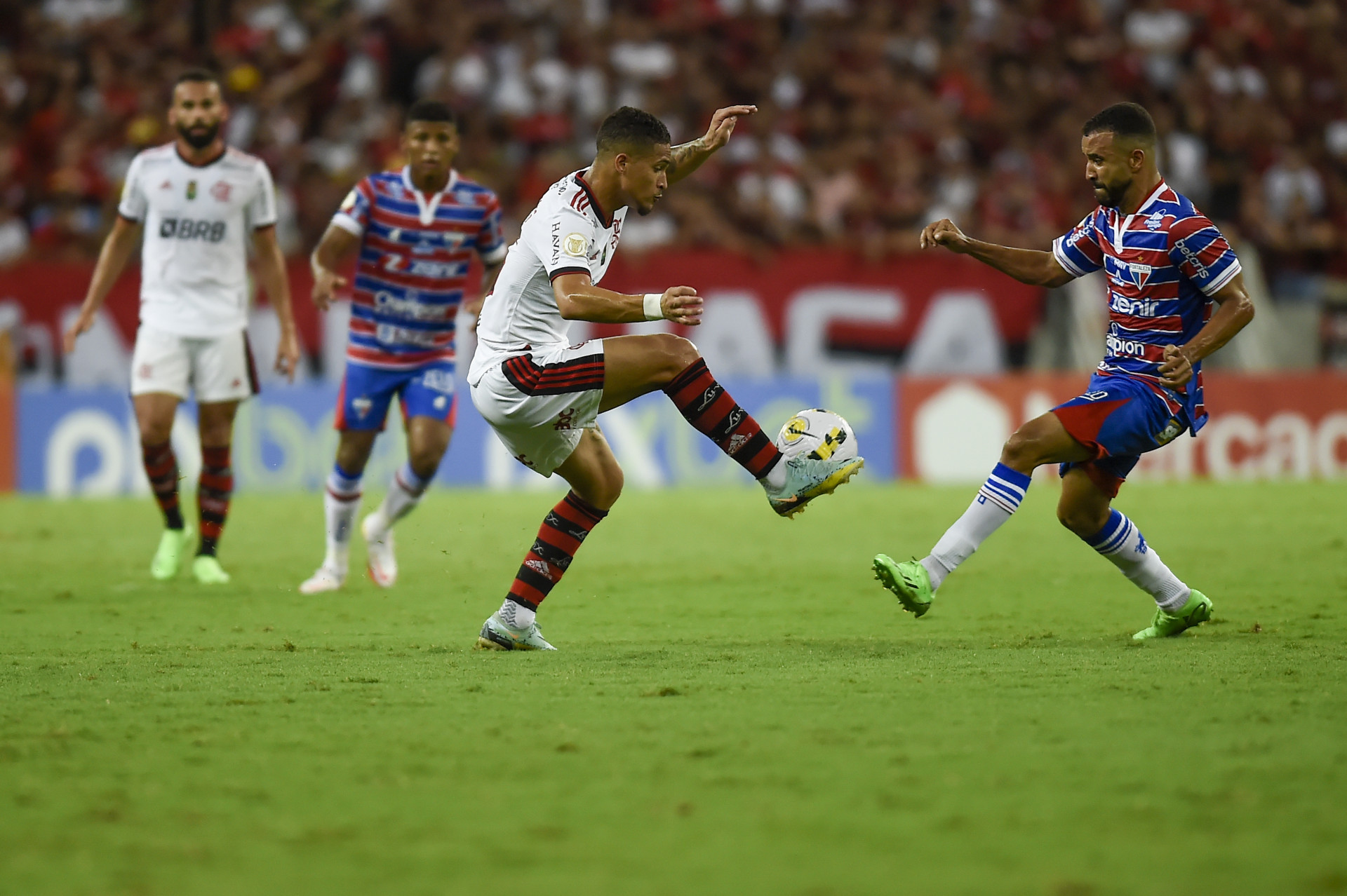 Com Paulo Victor acertado, Ceará não contratará novos atletas para