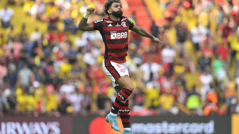 Atacante Gabigol comemora gol no jogo Flamengo x Athletico-PR, no estádio Monumental de Guayaquil, pela final da Copa Libertadores 2022
