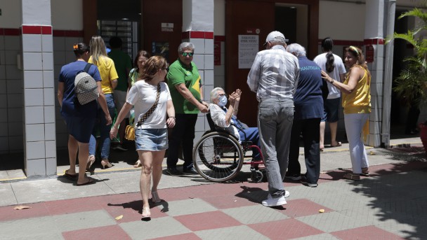 Fortaleza, Ce, BR 30.10.22  Movimentação de Eleitores no Colégio Batista na Adeota  (Fco Fontenele/O POVO)